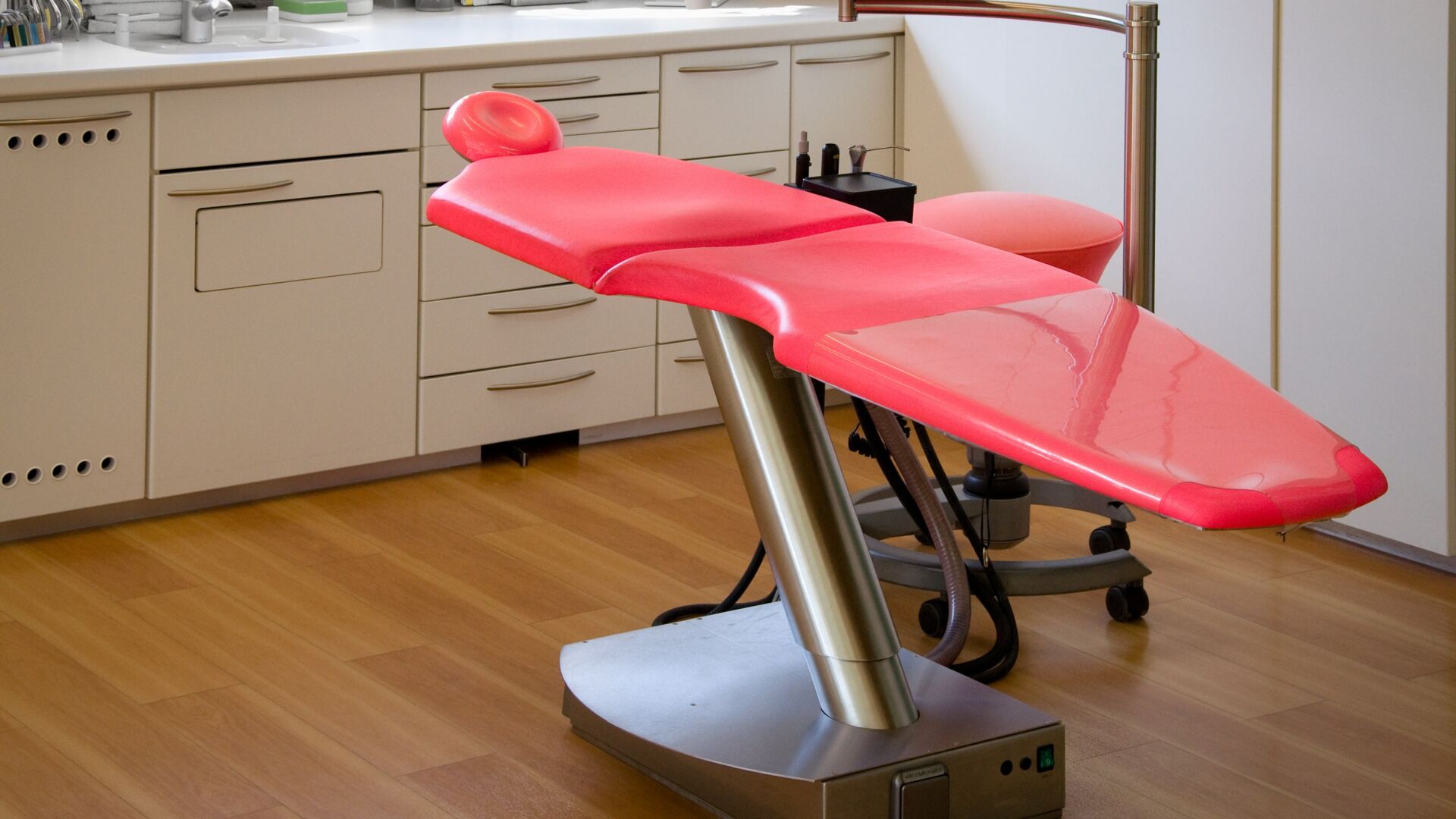 Ambulance Chair Clean 69686