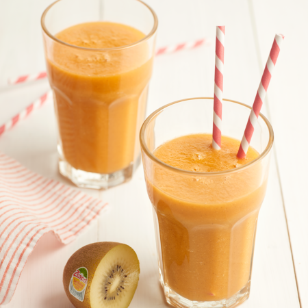 4 images 8 RECIPES 2 Carrot Zespri Sun Gold kiwifruit pineapple and mint smoothie high 1